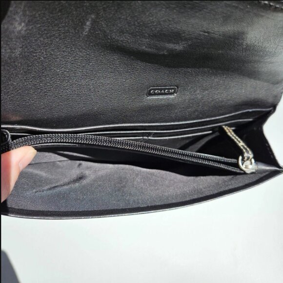 Vintage Coach Soho Y2K Clutch Wallet Trifold Buckle Black GUC - Picture 11 of 12